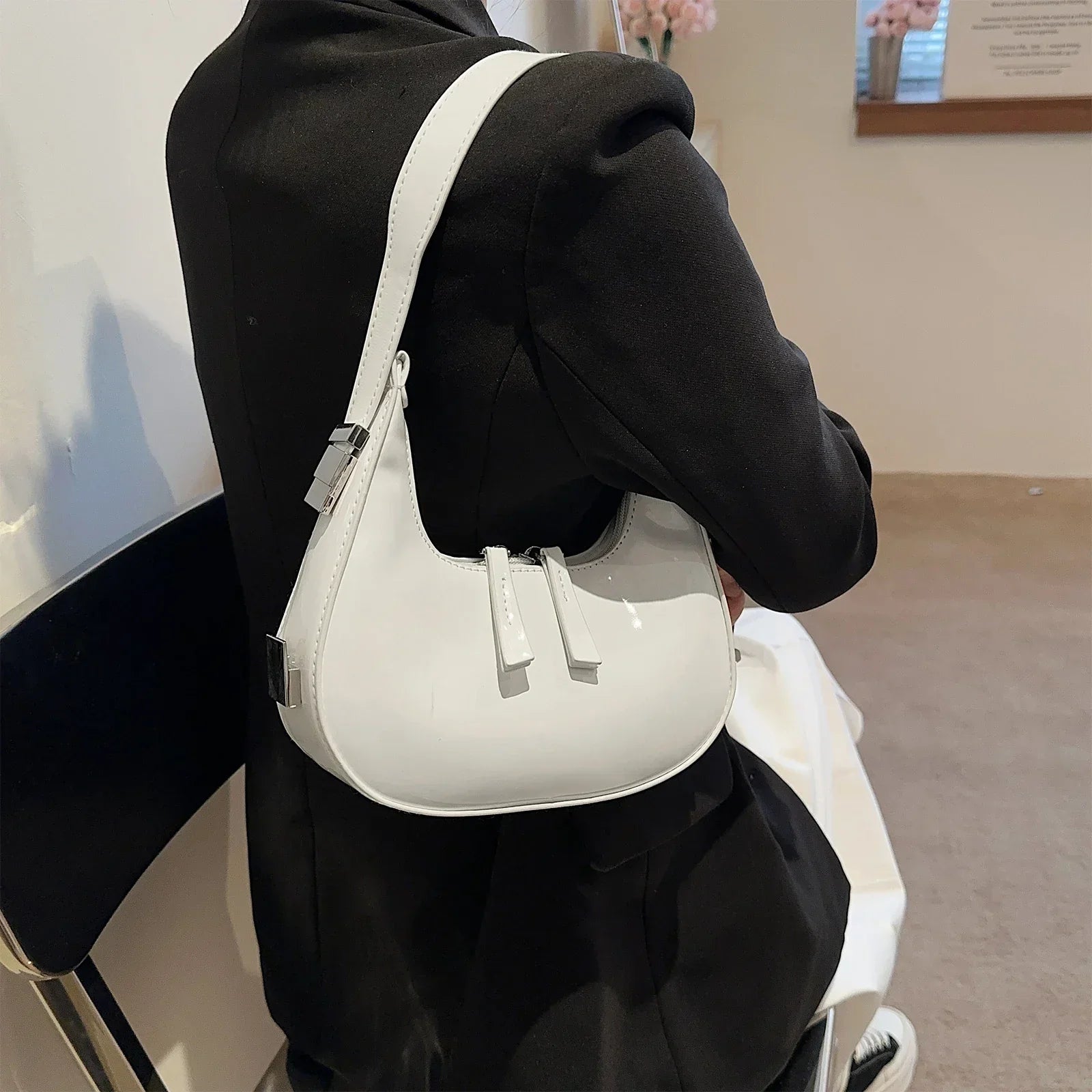 BELLA | VINTAGE PUSMĒNESS TOTE BAG