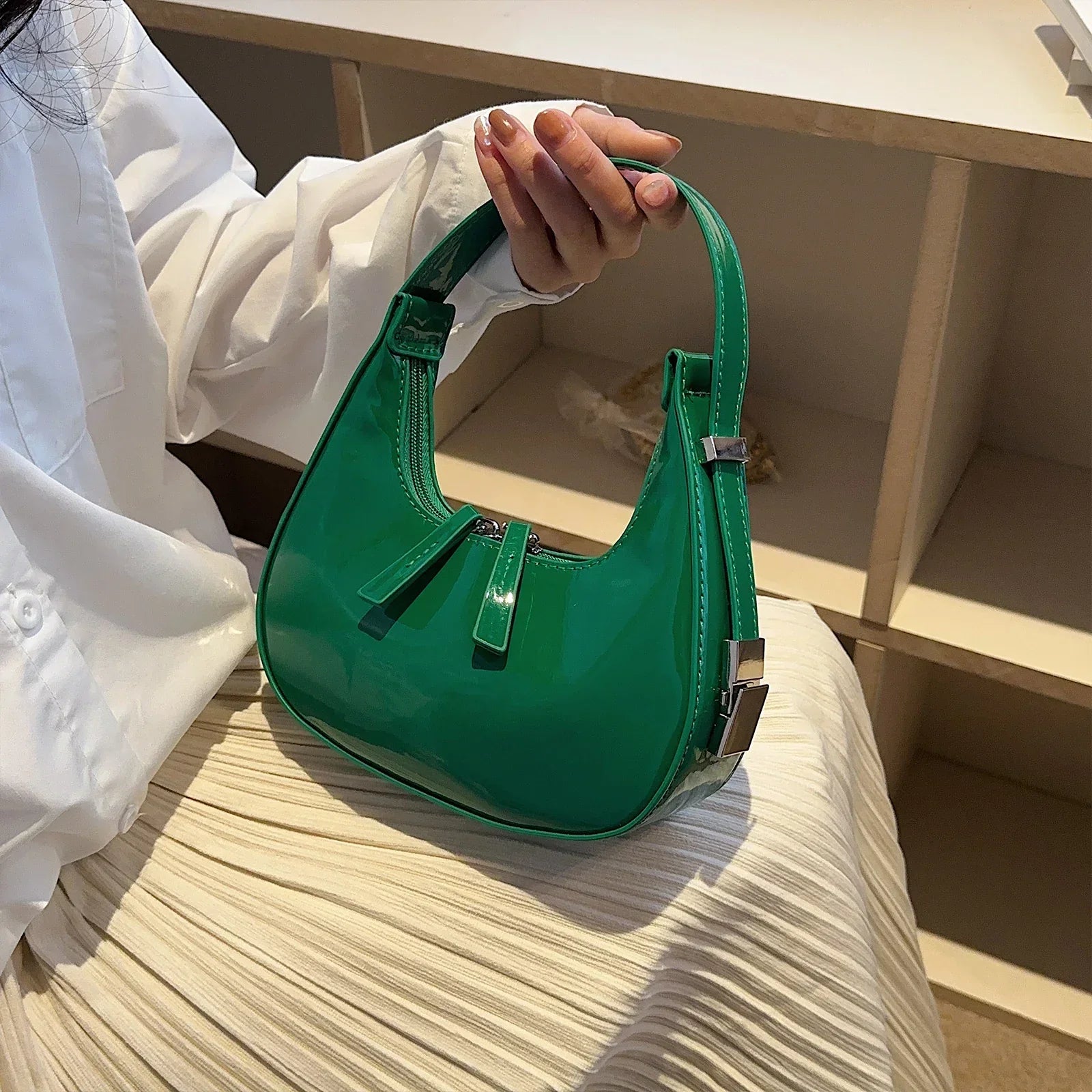 BELLA | VINTAGE PUSMĒNESS TOTE BAG