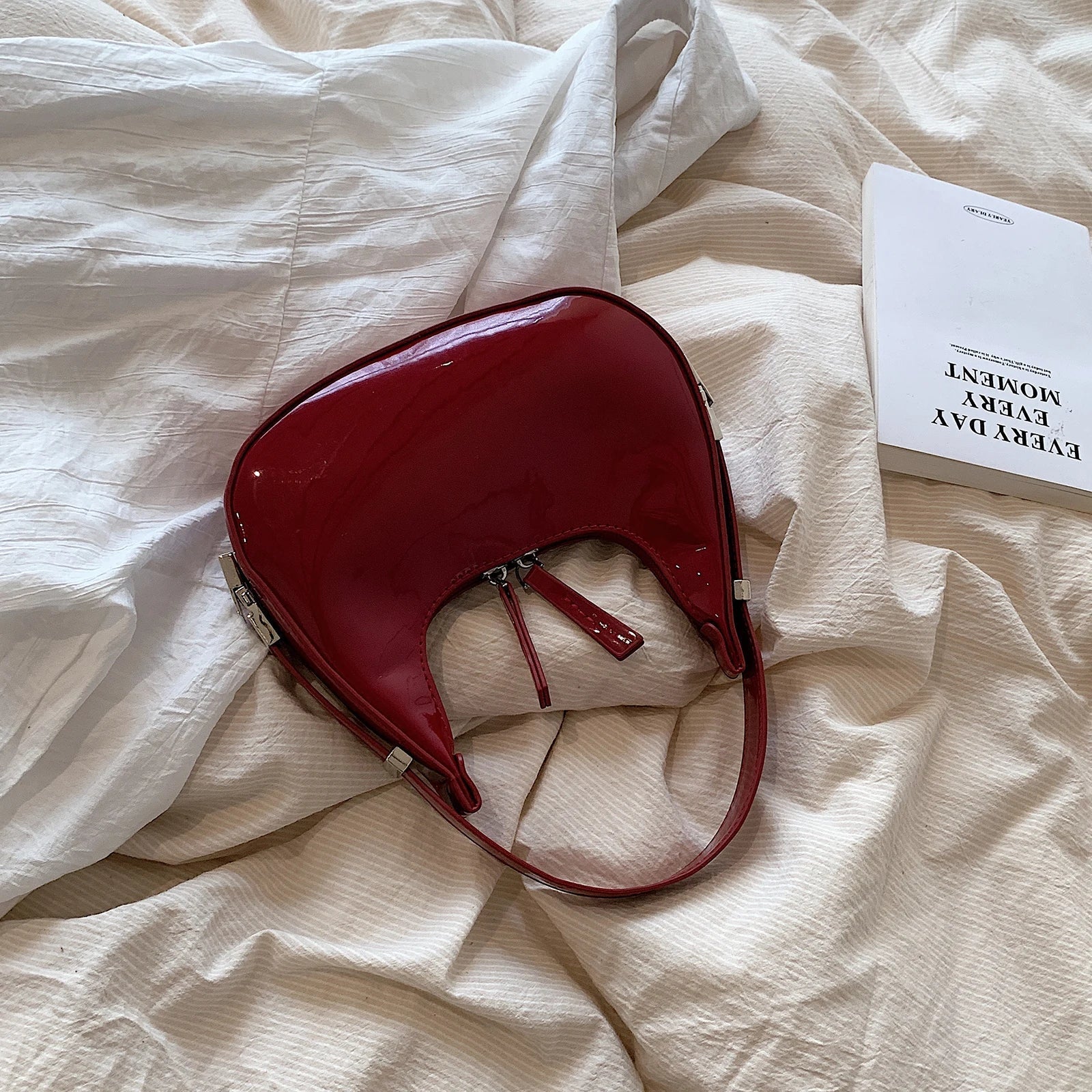 BELLA | VINTAGE PUSMĒNESS TOTE BAG